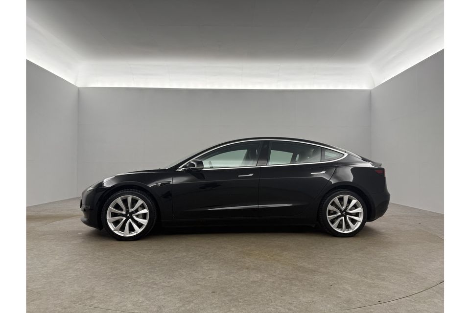 Tesla Model 3 Long Range AWD 75 kWh 351PK Autopilot 360Camera LED Cruise Clima Navi Stoelverwarming Pano-View Memory-Seats PDC 19"LMV