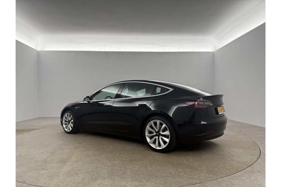 Tesla Model 3 Long Range AWD 75 kWh 351PK Autopilot 360Camera LED Cruise Clima Navi Stoelverwarming Pano-View Memory-Seats PDC 19"LMV