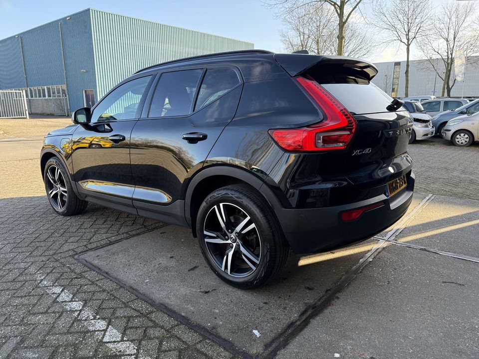 Volvo XC40 T5 262PK Hybrid R-design Memory Stoelen l Blis l camera