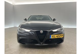 Alfa Romeo Giulia 2.2 Eco Business Super 180PK LED Camera Cruise Clima Navi Leder DAB+ 19"LMV