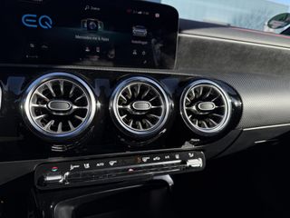 Mercedes-Benz CLA Shooting Brake 250 e AMG Line