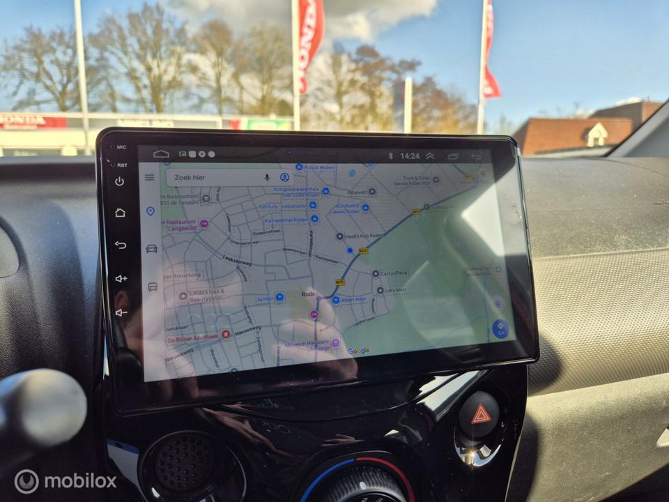 Peugeot 108 1.0 e-VTi Style, Carplay, Navi, LED, Airco, NAP!