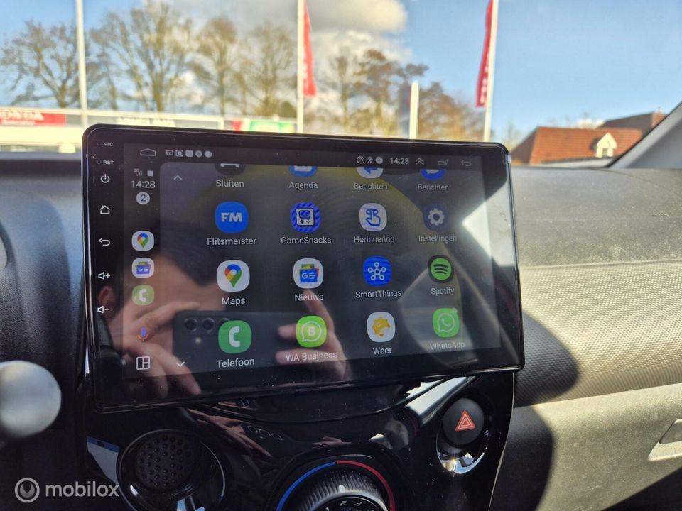 Peugeot 108 1.0 e-VTi Style, Carplay, Navi, LED, Airco, NAP!