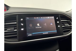 Peugeot 308 1.2 PureTech Pano View Carplay Cruise Clima LED Trekhaak Leder Navigatie PDC 16"LMV