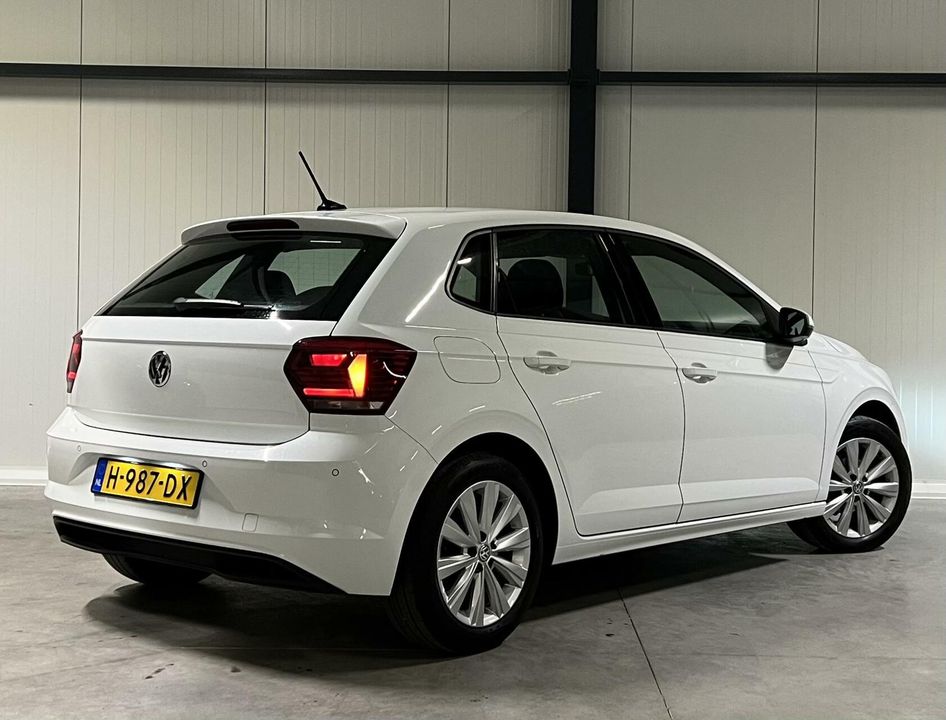 Volkswagen Polo 1.0 TSI Highline Clima Carplay PDC Sfeer NAP