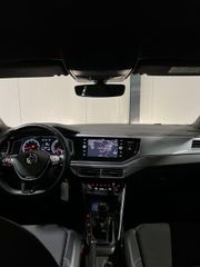 Volkswagen Polo 1.0 TSI Highline Clima Carplay PDC Sfeer NAP