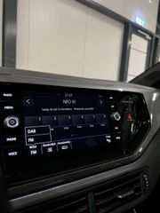 Volkswagen Polo 1.0 TSI Highline Clima Carplay PDC Sfeer NAP