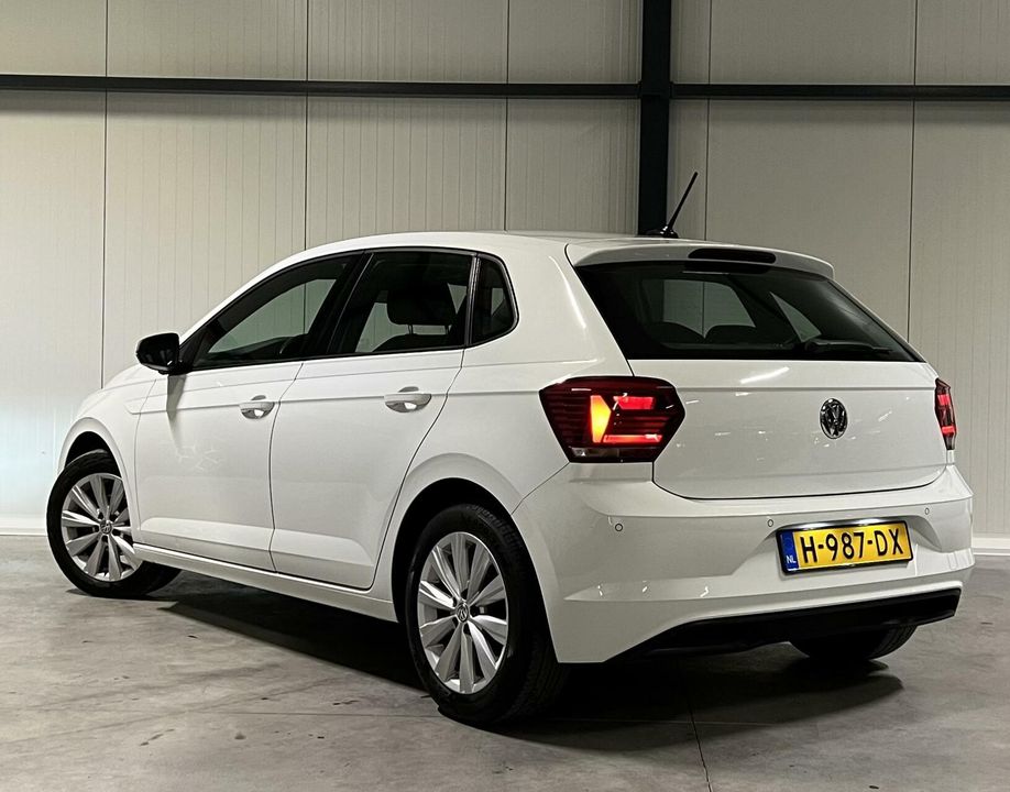 Volkswagen Polo 1.0 TSI Highline Clima Carplay PDC Sfeer NAP