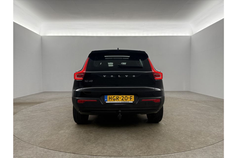 Volvo XC40 1.5 T5 Recharge Inscription Hybride 262PK Camera LED Carplay Trekhaak Pano 19"LMV Navi Virtual Stoel/Stuurverwarming DAB+ PDC