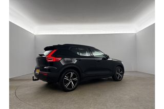 Volvo XC40 1.5 T5 Recharge Inscription Hybride 262PK Camera LED Carplay Trekhaak Pano 19"LMV Navi Virtual Stoel/Stuurverwarming DAB+ PDC