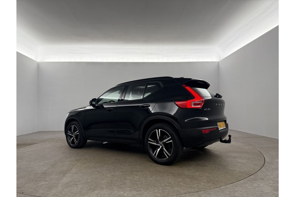 Volvo XC40 1.5 T5 Recharge Inscription Hybride 262PK Camera LED Carplay Trekhaak Pano 19"LMV Navi Virtual Stoel/Stuurverwarming DAB+ PDC