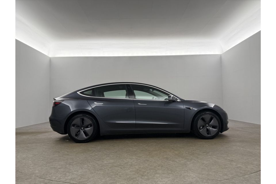 Tesla Model 3 Long Range AWD 75 kWh 351PK Autopilot 360Camera LED Cruise Clima Navi Stoelverwarming Pano View Leder Memory-Seats PDC 19"LMV