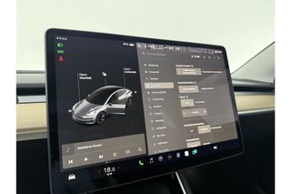 Tesla Model 3 Long Range AWD 75 kWh 351PK Autopilot 360Camera LED Cruise Clima Navi Stoelverwarming Pano View Leder Memory-Seats PDC 19"LMV