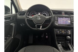 Volkswagen Tiguan 1.4 TSI Adaptive Cruise Pano Camera Carplay Clima LED Navi DAB+ 17"LMV Parkeersensoren