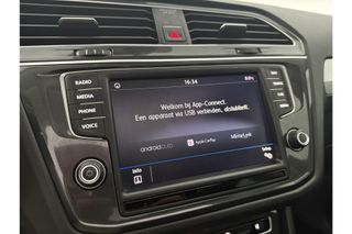 Volkswagen Tiguan 1.4 TSI Adaptive Cruise Pano Camera Carplay Clima LED Navi DAB+ 17"LMV Parkeersensoren