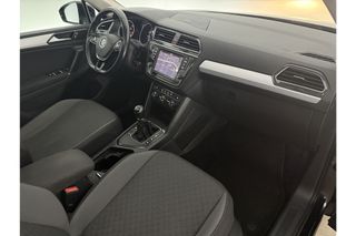 Volkswagen Tiguan 1.4 TSI Adaptive Cruise Pano Camera Carplay Clima LED Navi DAB+ 17"LMV Parkeersensoren