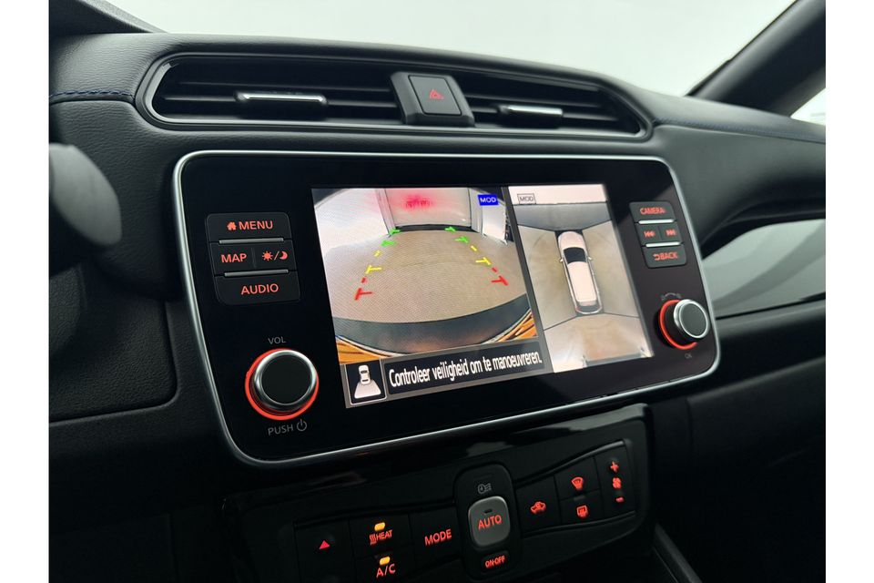 Nissan Leaf N-Connecta 40 kWh | Elektrisch | 150PK 360Camera Carplay Cruise Clima LED Navi | Stoel/Stuurverwarming | PDC DAB+ 17"LMV