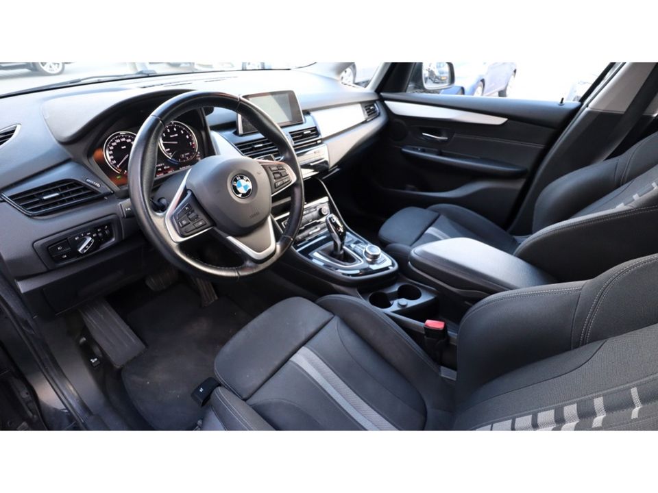 BMW 2 Serie Active Tourer 218i Corp. Lease Ex. | Led | Media | Trekhaak | PDC