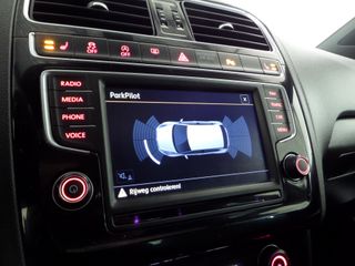 Volkswagen Polo 1.8 TSI GTI DSG Automaat! Pano Full-LED Stoelverwarming Apple-Carplay Cruise-control