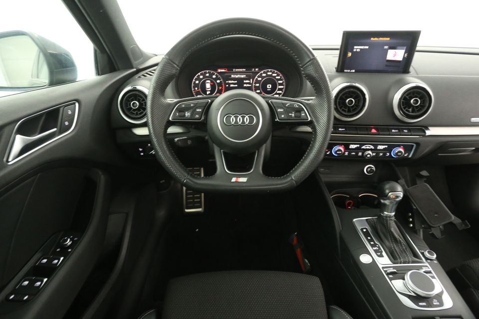 Audi A3 35 TFSI CoD S-line 150PK Pano Carplay LED Virtual Clima Cruise Navi PDC 18"LMV Stoelverwarming