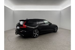 Volvo V60 2.0 T8 Twin Engine 355PK AWD R-Design LED | Pano | Bowers & Wilkins Audio | 360 camera | Trekhaak Head up Display Carplay Cruise Navi Virtual 19"LMV Memory Seats Leder PDC