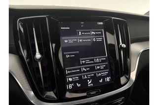 Volvo V60 2.0 T8 Twin Engine 355PK AWD R-Design LED | Pano | Bowers & Wilkins Audio | 360 camera | Trekhaak Head up Display Carplay Cruise Navi Virtual 19"LMV Memory Seats Leder PDC