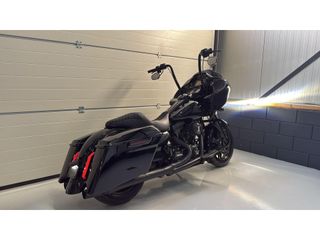 Harley Davidson 103 FLTRXS Road Glide CVO Blackout Roadglide