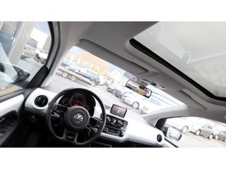 Volkswagen up! 1.0 high up! | White up | Panoramadak | Leder | Cruise control