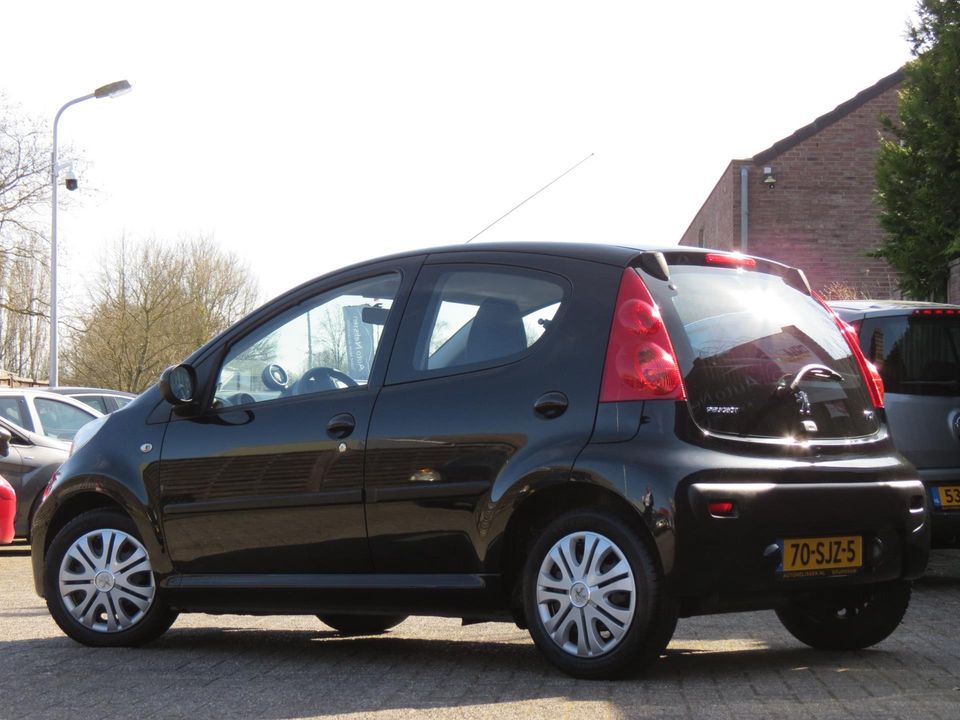 Peugeot 107 1.0-12V XS ! VERKOCHT !