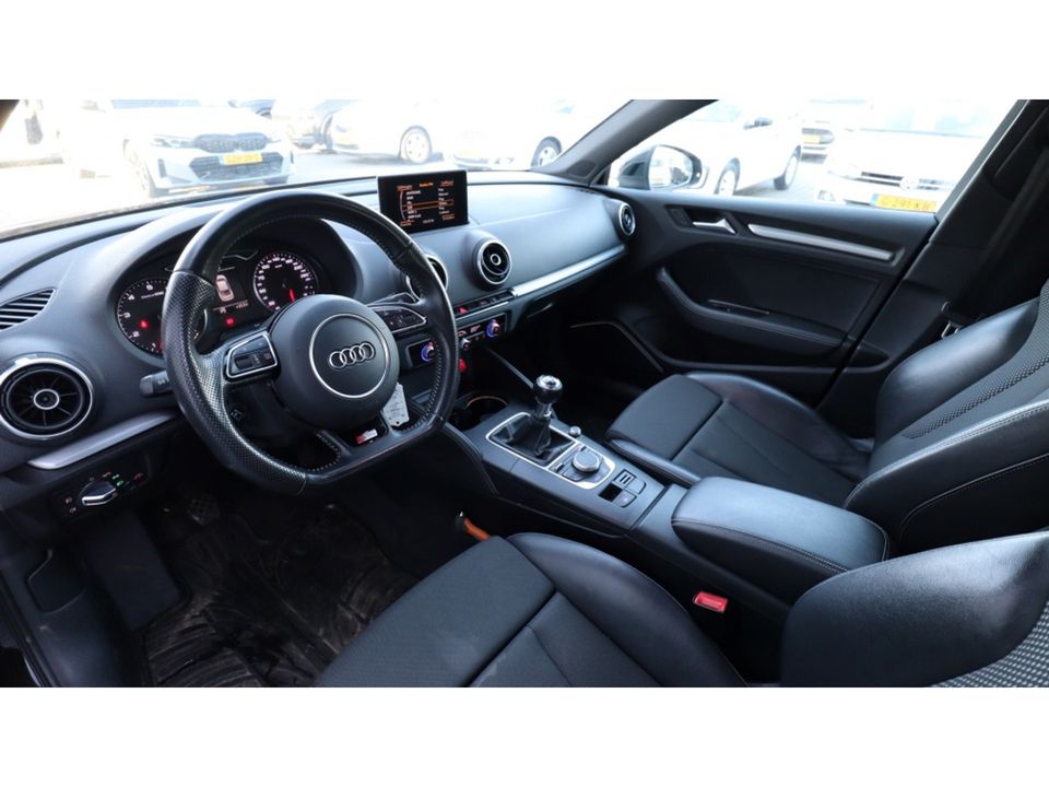 Audi A3 Limousine 1.4 TFSI Ambit. PL S | B&O | Media | Cruise