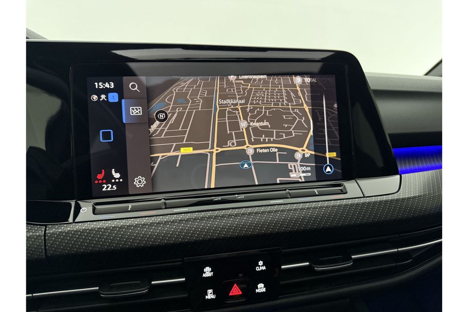 Volkswagen Golf 1.5 eTSI R-Line 162PK DSG Pano Sfeer Clima LED Carplay Trekhaak Virtual Navi PDC 18"LMV Stoel/Stuurverwarming