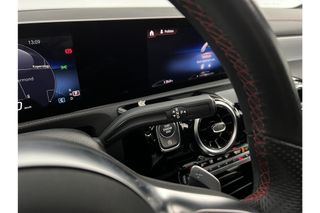 Mercedes-Benz CLA-Klasse 180 AMG Pano LED Virtual Camera Cruise Clima Navigatie 18"LMV