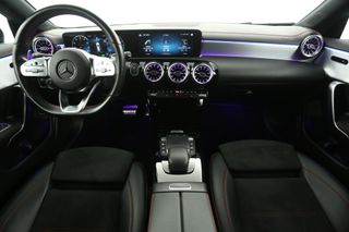 Mercedes-Benz CLA-Klasse 250e AMG 235PK Hybride Sfeer LED Virtual Trekhaak Camera Cruise Navi 18"LMV PDC