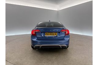 Volvo S60 1.5 T3 Nordic+ R-Design 153PK Automaat Clima LED Cruise Navi Stoelverwarming PDC 18''LMV