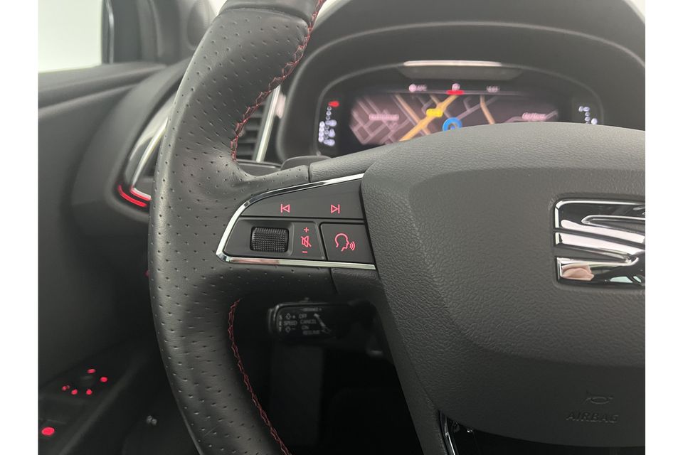 SEAT Leon 1.5 TSI FR Ultimate Edition DSG | Beats Audio | 150PK Pano LED Camera Clima Carplay Sfeer Navigatie Virtual Stoelverwarming DAB+ PDC 18"LMV